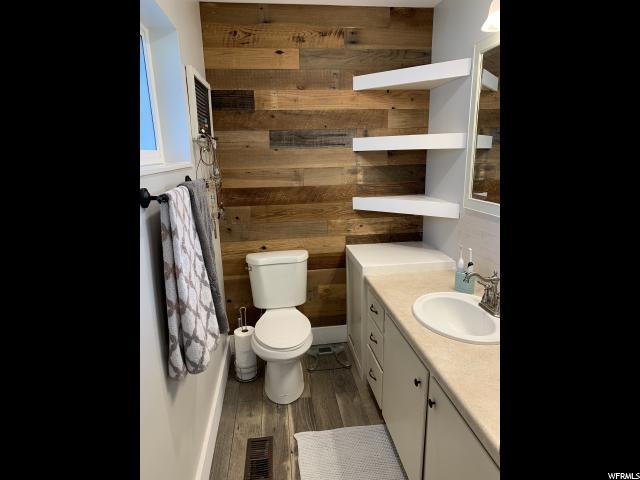 262 N 725 E, Layton, UT 84041 — photo 4