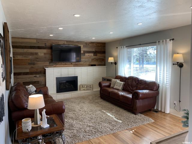 262 N 725 E, Layton, UT 84041 — photo 2