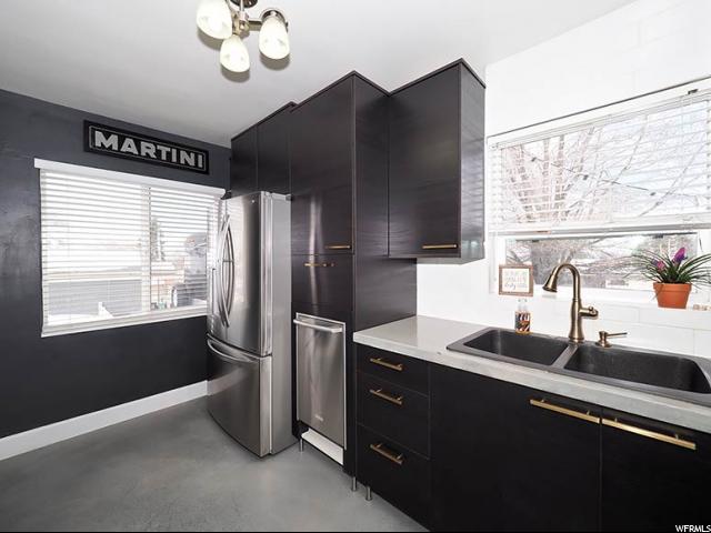 684 W 3500 S, Bountiful, UT 84010 — photo 10