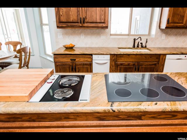 386 E Edgehill Dr, Providence, UT 84332 — photo 4