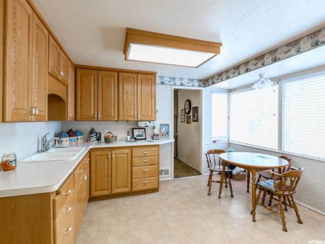 2264 S 250 E, Bountiful, UT 84010 — photo 9
