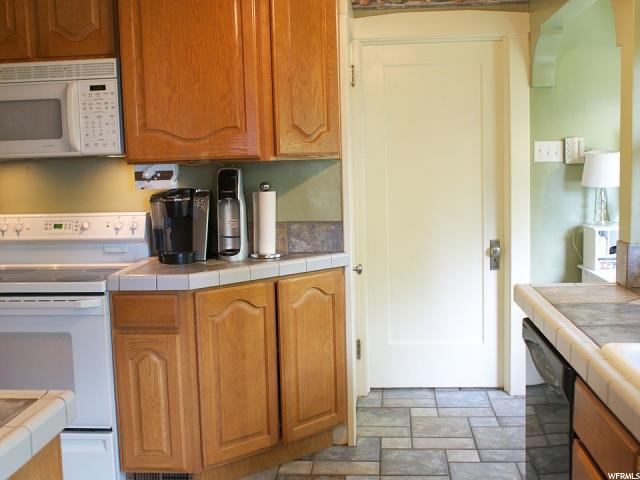 207 S 200 E, Kaysville, UT 84037 — photo 9