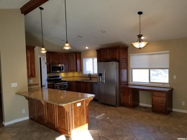 560 E Foxridge S, Providence, UT 84332 — photo 5