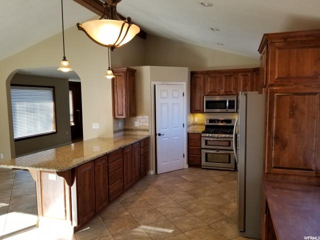 560 E Foxridge S, Providence, UT 84332 — photo 6