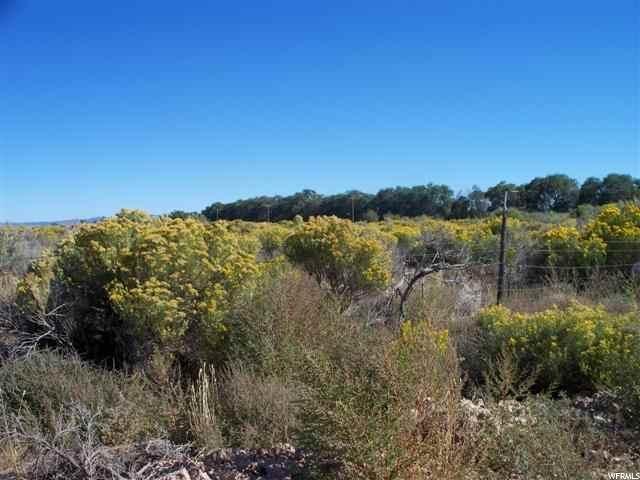 30 E Midvalley Rd, Enoch, UT 84721 — photo 2