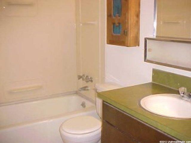 1017 W 2300 N, Clinton, UT 84015 — photo 4