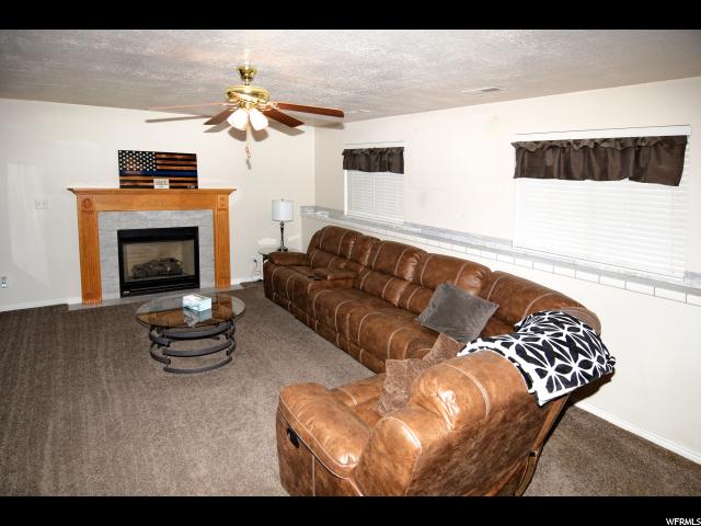 2788 W 3975, Farr West, UT 84404 — photo 10