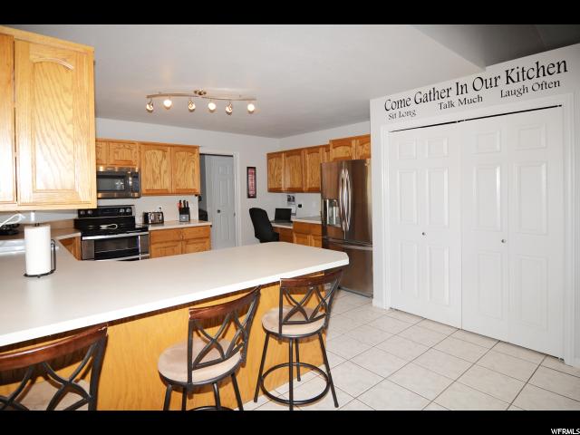 2788 W 3975, Farr West, UT 84404 — photo 6