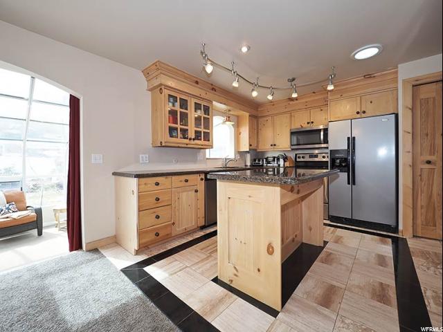 13 W 3300 S, Bountiful, UT 84010 — photo 10