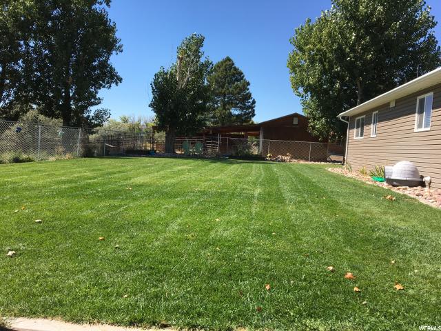 974 E 500 N, Vernal, UT 84078 — photo 2