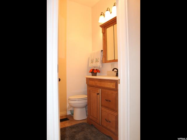 207 N 200 E, Bountiful, UT 84010 — photo 12