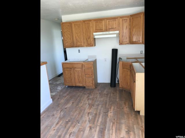 205 E Larsen Ln, Harrisville, UT 84404 — photo 5