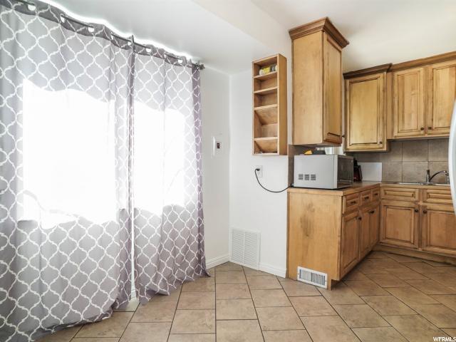 126 S Ross E, Clearfield, UT 84015 — photo 8
