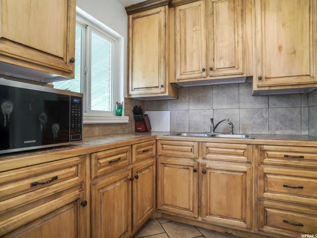 126 S Ross E, Clearfield, UT 84015 — photo 10
