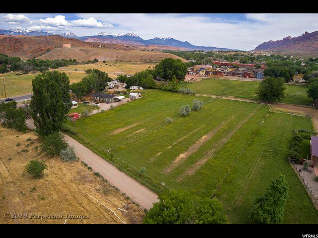 1040 E Pear Tree Ln #2, Moab, UT 84532 — photo 2
