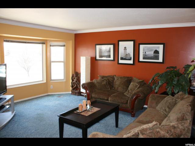 1213 E Moss Cir, Midvale, UT 84047 — photo 4