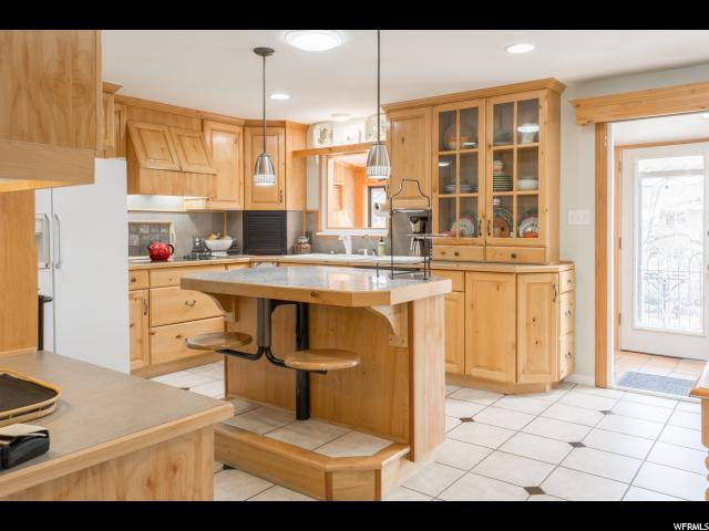 1390 E 8850 S, Sandy, UT 84093 — photo 3