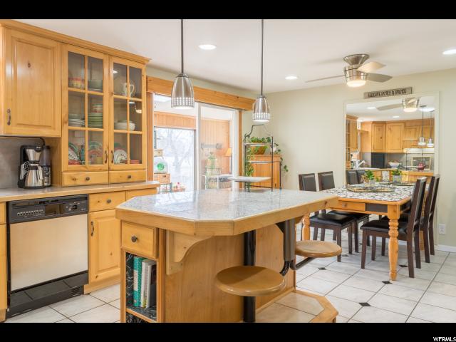 1390 E 8850 S, Sandy, UT 84093 — photo 2
