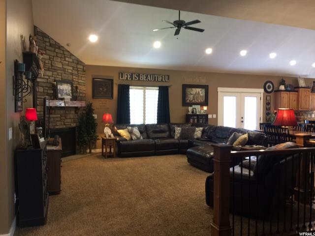 2139 Heritage Dr, Farr West, UT 84404 — photo 2