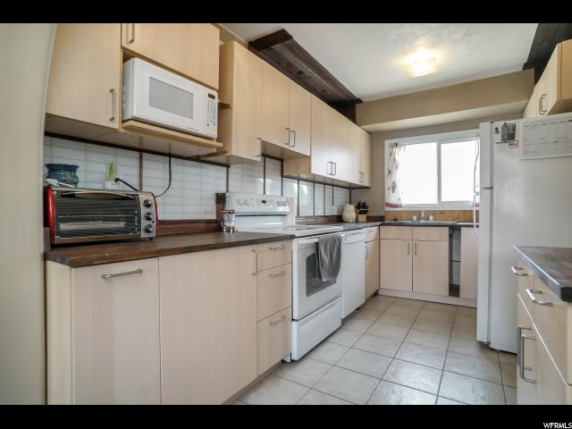 58 N Colonial E, Layton, UT 84041 — photo 8