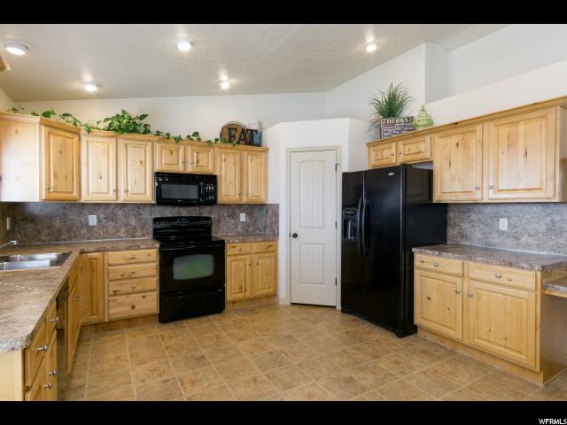 751 W 25 N, Clearfield, UT 84015 — photo 8