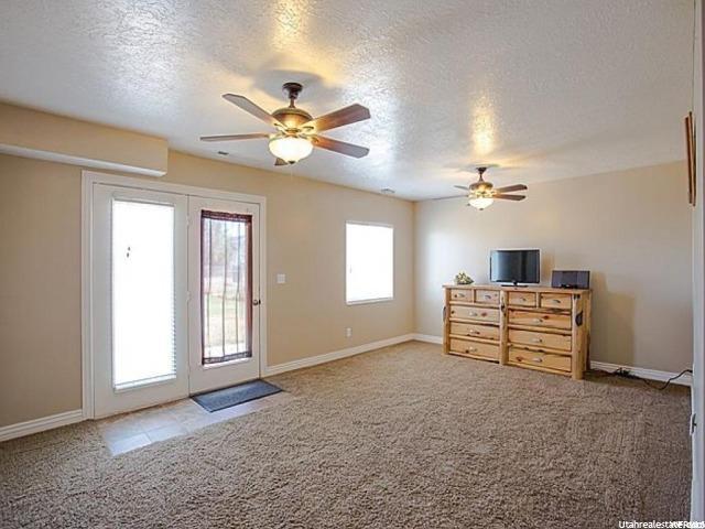 2378 W 2000 N, Clinton, UT 84015 — photo 3