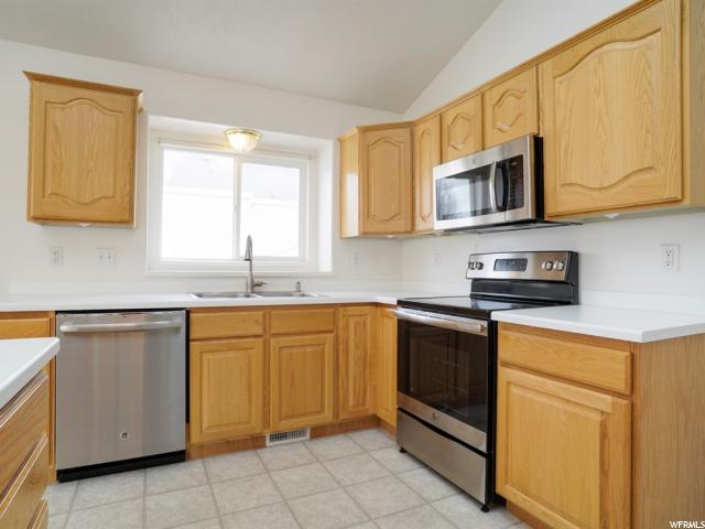 1067 W 1075 N, Clinton, UT 84015 — photo 10