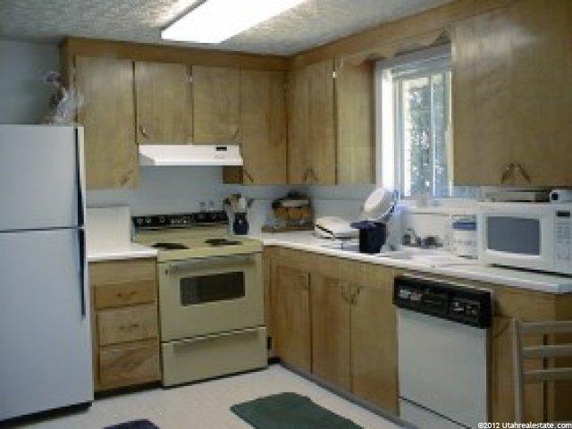 142 W 100 S, Kaysville, UT 84037 — photo 4