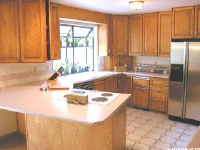 2750 Willow Bend Dr, Sandy, UT 84093 — photo 6