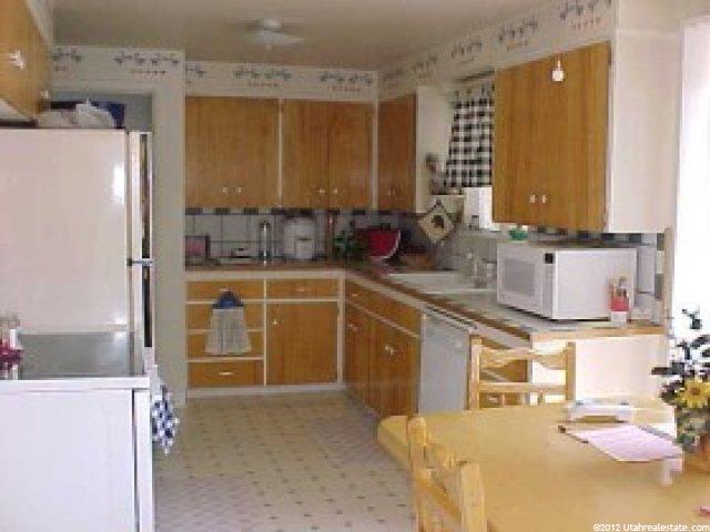630 Julie Dr, Layton, UT 84041 — photo 3
