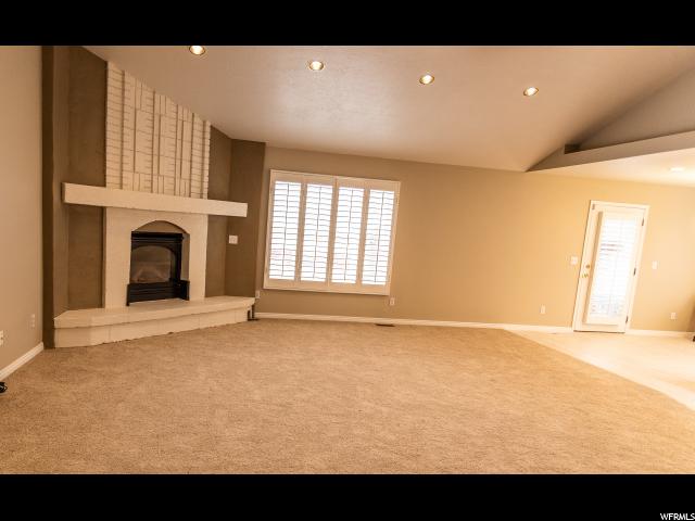 10682 S 390 E, Sandy, UT 84070 — photo 8