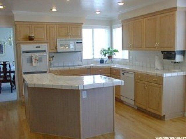 2733 Amberwick Ln, Sandy, UT 84093 — photo 4