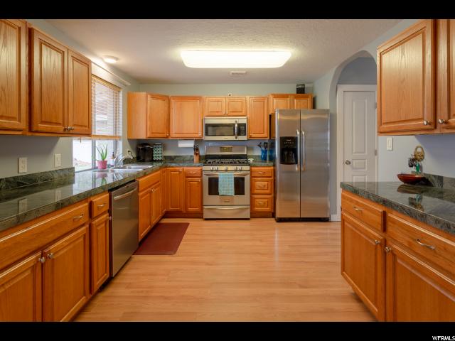 2989 E 1070 N, Layton, UT 84040 — photo 11