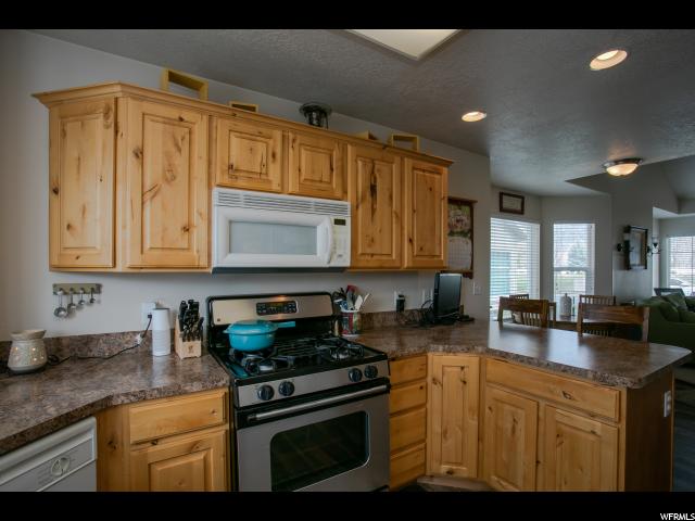 516 S 675 W, Centerville, UT 84014 — photo 8