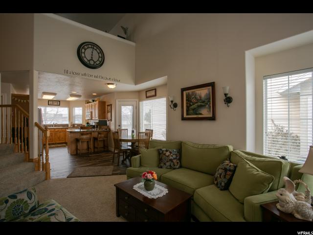 516 S 675 W, Centerville, UT 84014 — photo 2