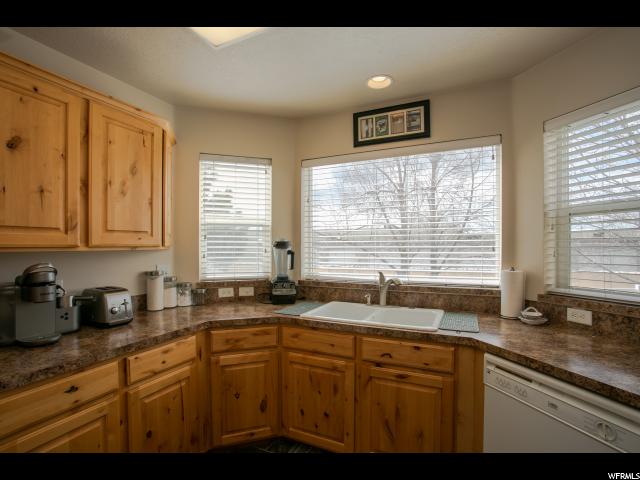516 S 675 W, Centerville, UT 84014 — photo 9