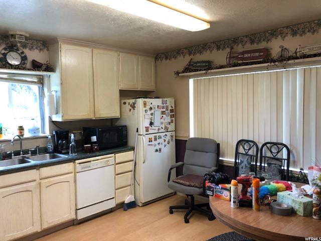 570 E 400 N, Richfield, UT 84701 — photo 9