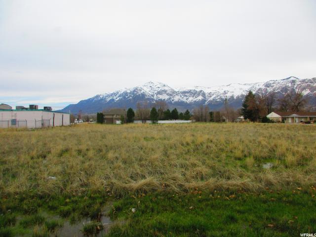 420 Canfield Dr, Ogden, UT 84404 — photo 2
