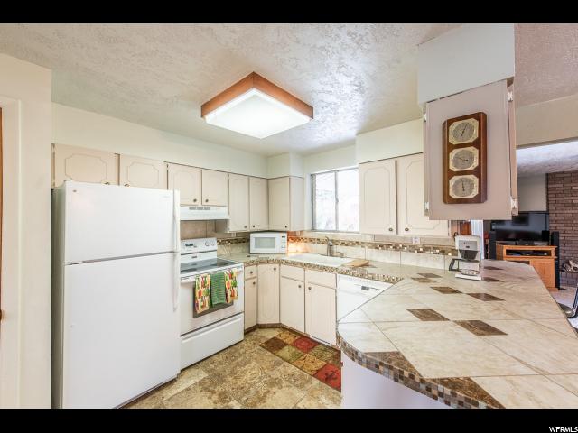 2941 S 100 W, Bountiful, UT 84010 — photo 10
