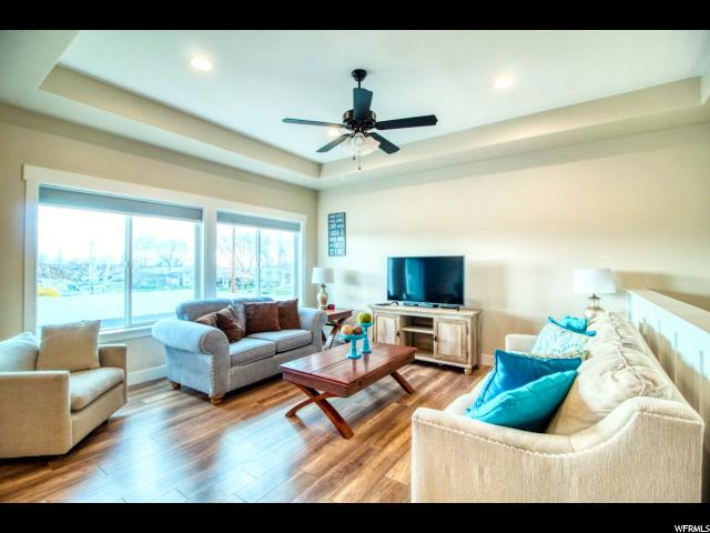 810 S 300 E, Centerville, UT 84014 — photo 10