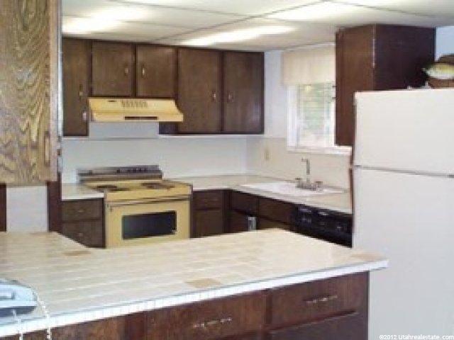 10047 Marble St, Sandy, UT 84094 — photo 2