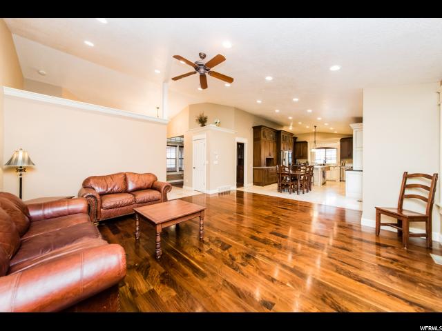 1012 S Grandview Dr E, Providence, UT 84332 — photo 12
