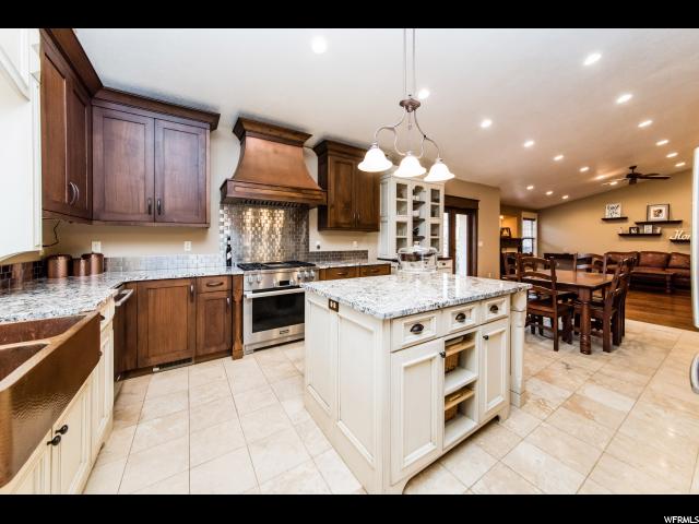 1012 S Grandview Dr E, Providence, UT 84332 — photo 2