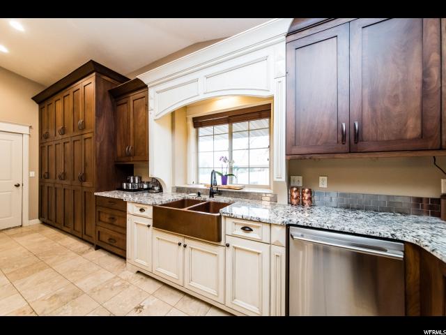 1012 S Grandview Dr E, Providence, UT 84332 — photo 10