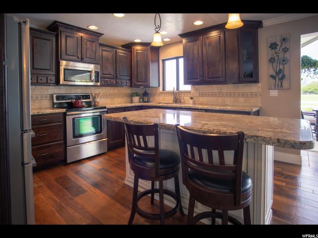 2825 S Bluff Rd, Syracuse, UT 84075 — photo 11