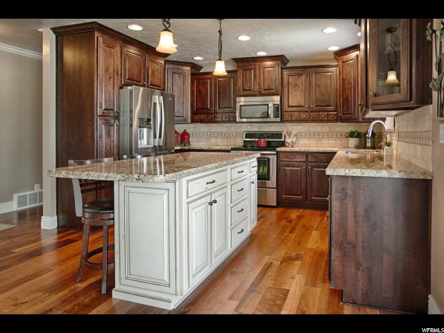 2825 S Bluff Rd, Syracuse, UT 84075 — photo 10