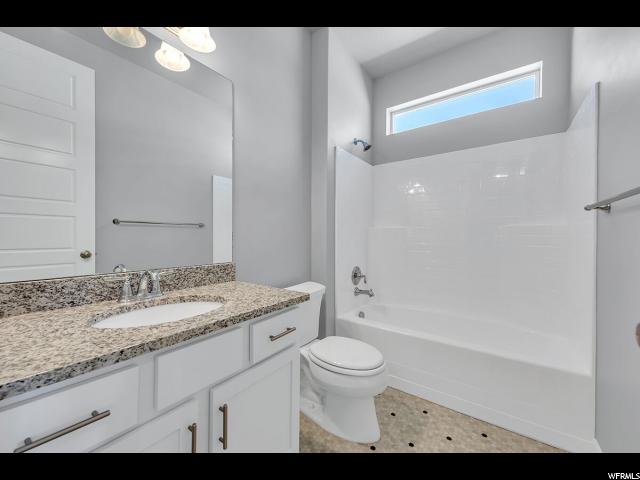2452 N Sarus Crane Dr, Clinton, UT 84015 — photo 9