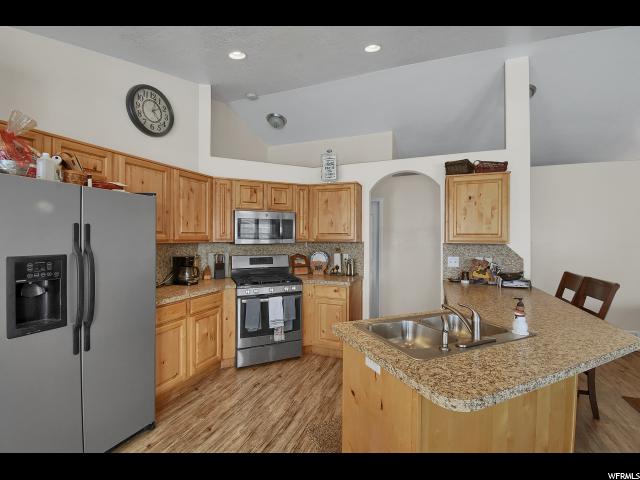 1971 N 2595 W, Clinton, UT 84015 — photo 3