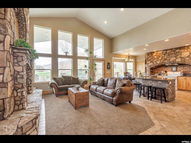 593 E 400 N, Bountiful, UT 84010 — photo 9