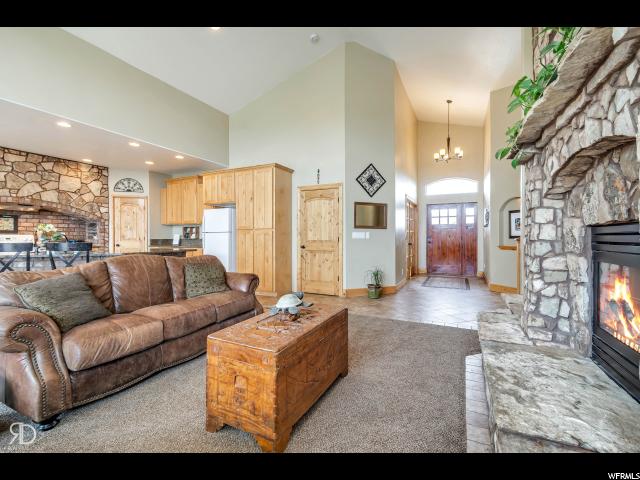 593 E 400 N, Bountiful, UT 84010 — photo 10